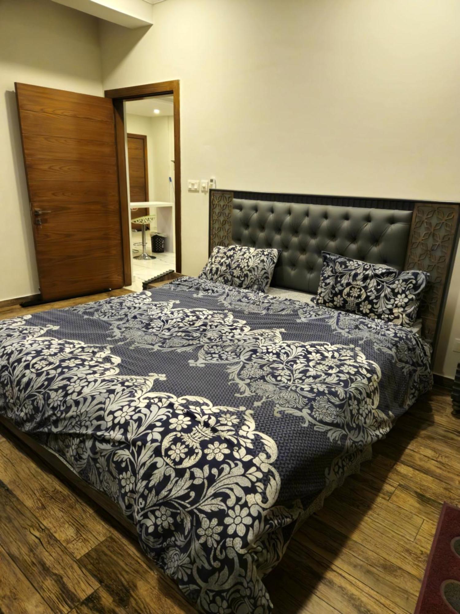 Aesthetic Scenic Luxurious Apartment - Bahria Heights ラーワルピンディー エクステリア 写真