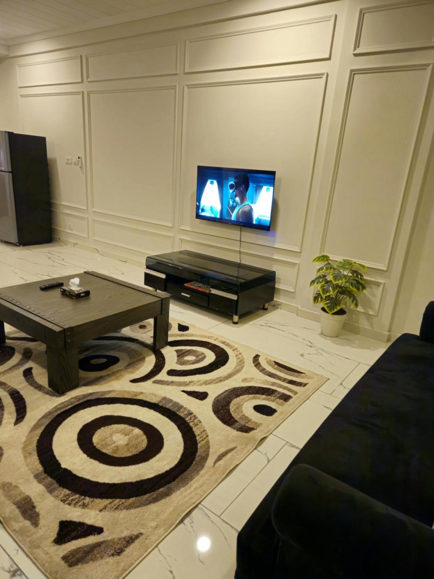 Aesthetic Scenic Luxurious Apartment - Bahria Heights ラーワルピンディー エクステリア 写真