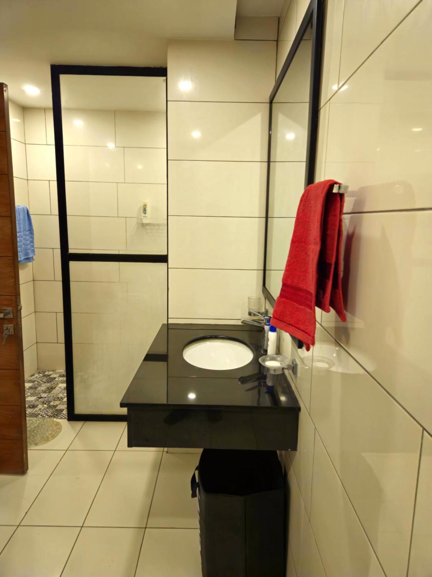 Aesthetic Scenic Luxurious Apartment - Bahria Heights ラーワルピンディー エクステリア 写真